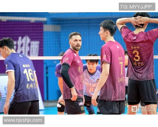 2019年上海男排对阵北京精彩直播回顾与赛况分析