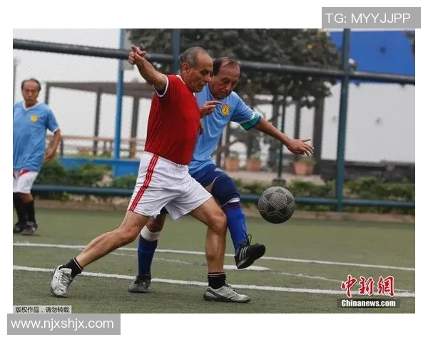 巴西队与朝鲜队在绿茵场上展开激烈对抗精彩瞬间回顾